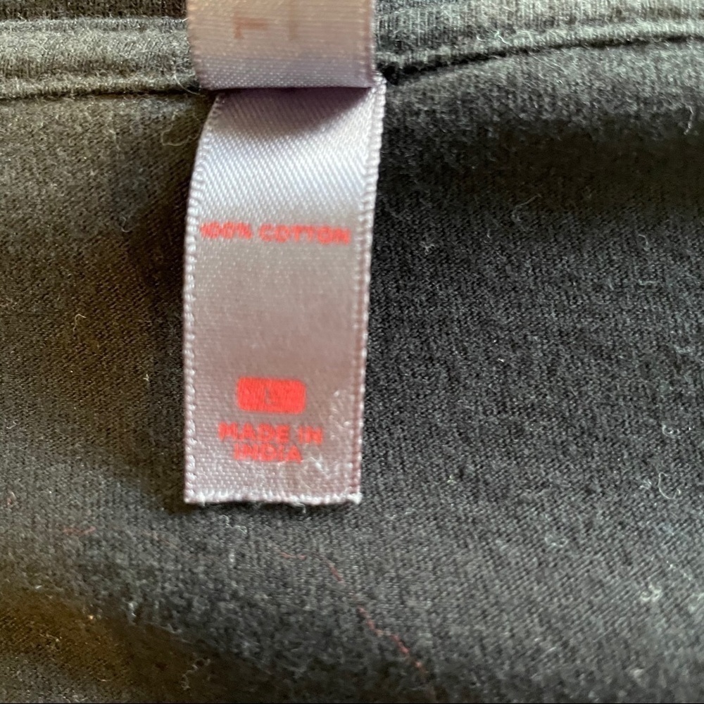 District Made Red Robin “I’m Back”/ Terminator Tee - Picture 7 of 8